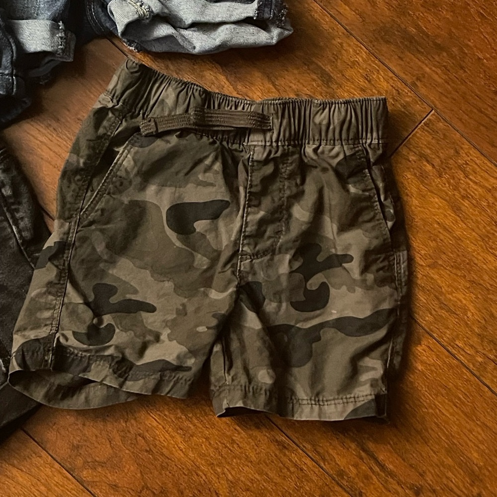 Baby boy short bundle - Picture 2 of 4